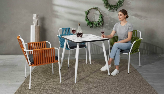 Muebles de comedor modernos, 4 sillas de terraza, muebles de acero inoxidable.