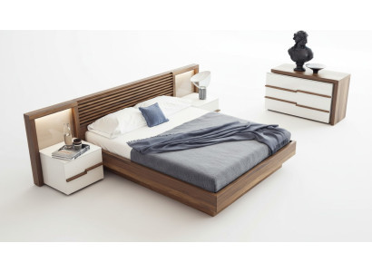 Conjunto de dormitorio marrón lujo cama cómoda mesitas de noche nogal natural.