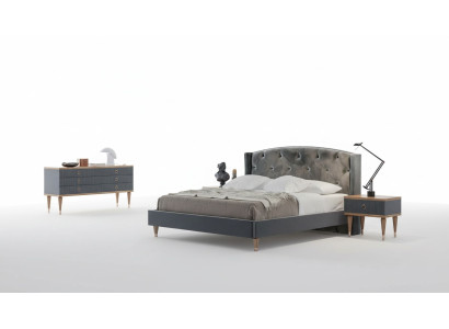 Juego de dormitorio gris de lujo con cama doble, 2 mesitas de noche y cómoda.