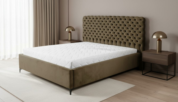 Cama Chesterfield verde Diseño clásico de muebles para dormitorio Elegante tela.