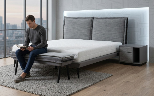 Dormitorio Set Gris Cama Elegante 2x Mesitas de Noche Lujo Taburete Moderno 4 piezas.