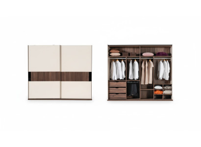 Armario de lujo con puertas correderas de madera, estilo moderno en color beige.