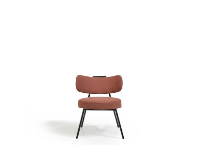 Silla de comedor marrón moderna y lujosa de diseño italiano.