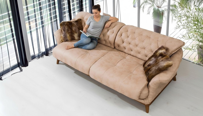 Sofá marrón para la sala de estar Sofás Tapizado Muebles de tres plazas 221 cm