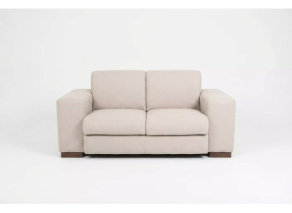 Sofá de lujo de dos plazas blanco estilo moderno para la sala de estar.