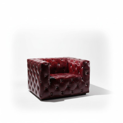 Sillón Chesterfield de sofá de cuero de lujo en burdeos, sillón de club nuevo.