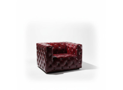 Sillón Chesterfield de sofá de cuero de lujo en burdeos, sillón de club nuevo.
