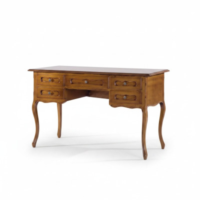 Escritorio de oficina marrón. Muebles de lujo para una oficina en casa. Escritorio de madera clásico.