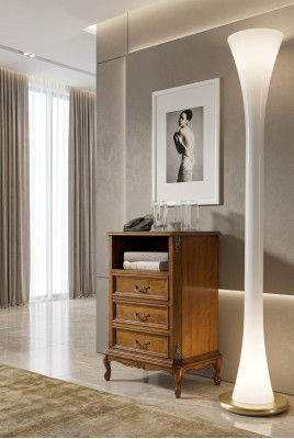 Cómoda clásica de madera marrón para la sala de estar con 3 cajones diseño lámpara.