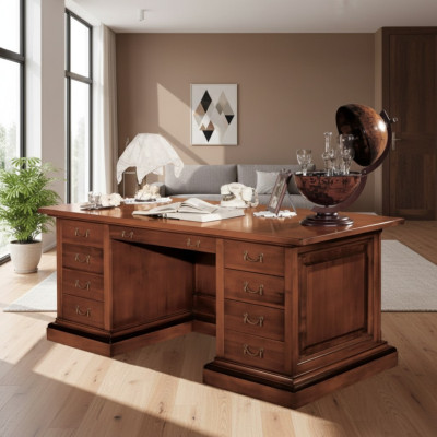 Escritorio de madera maciza marrón. Muebles clásicos para oficina. Mesa de estudio.