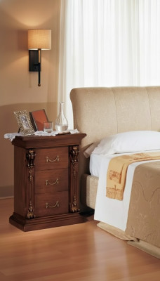 Lujosas mesitas auxiliares de diseño para dormitorio de madera de lujo.