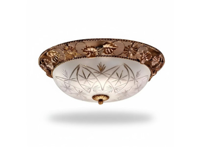 Lámpara de techo de cristal dorado estilo candelabro.