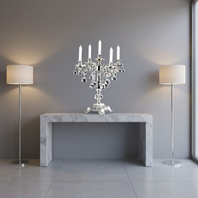 Candelabro portavelas de plata elegante