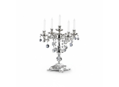 Candelabro portavelas de plata elegante