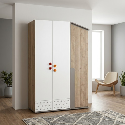 Armario moderno de madera con 3 puertas de diseño blanco.