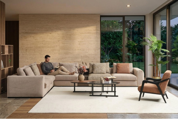 Sofá de esquina en forma de L, gran salón, sofá beige moderno.