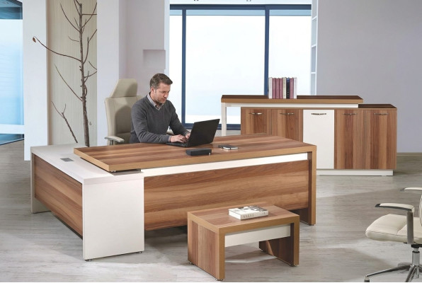 Escritorio de esquina para oficina, conjunto completo de escritorio de oficina de 3 piezas, muebles de oficina de madera marrón.