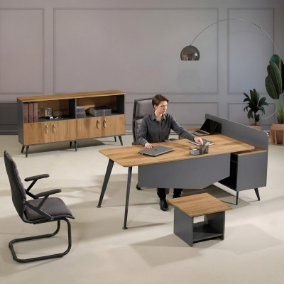 Conjunto de muebles de oficina. Escritorio de oficina en esquina. Juego de escritorio de 3 piezas de madera marrón. Oficina.