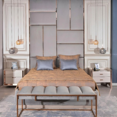 Conjunto de dormitorio de lujo con cama doble, cama y mesitas de noche en beige, juego de 5 piezas.