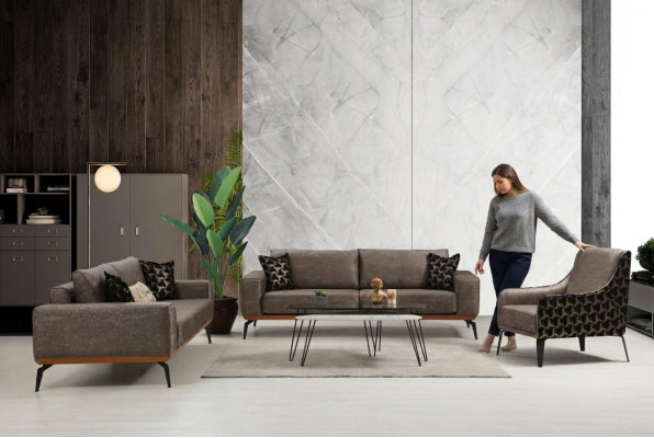 Completo conjunto de sofás para la sala de estar. 2 sofás de 3 plazas en tela y sillón de 3 piezas.