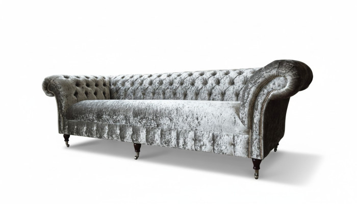 Sofá de tres plazas Chesterfield de terciopelo. Sofás de salón con tapizado de terciopelo nuevo.