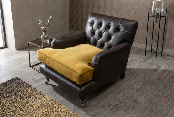 Sillón Sofá Sofá de cuero marrón Salón Acolchado Asiento Lujo Diseño Club