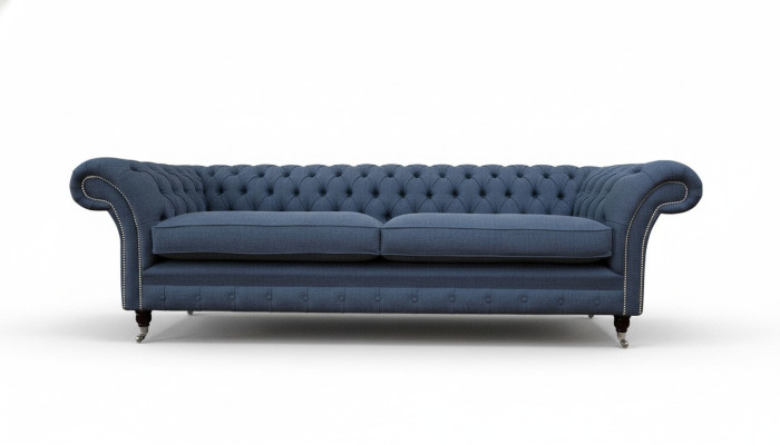 Sofá de diseño de 4 plazas en tela azul con tapizado de Chesterfield, nuevo.