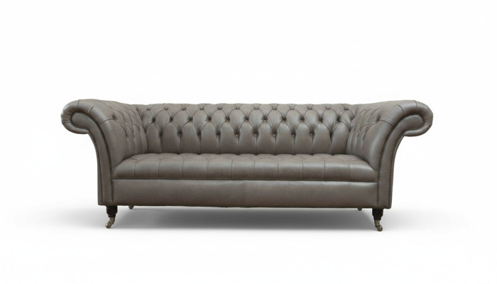 Sofá Chesterfield gris de estilo clásico inglés con 3 asientos y tapizado de 230 cm.