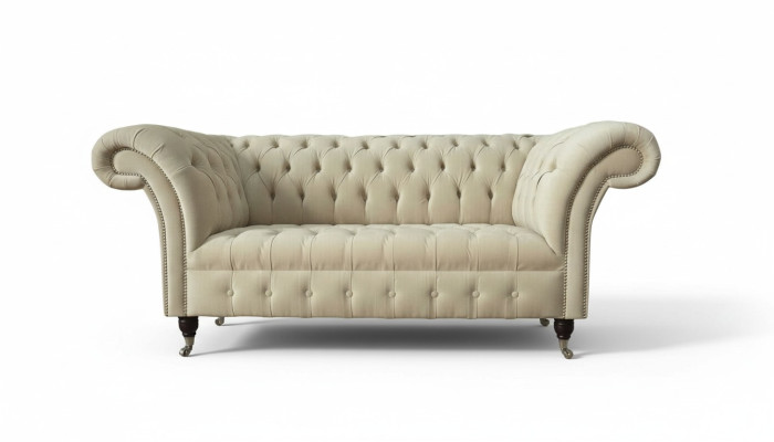 Sofá de dos plazas tapizado de lujo Chesterfield nuevo de tela.