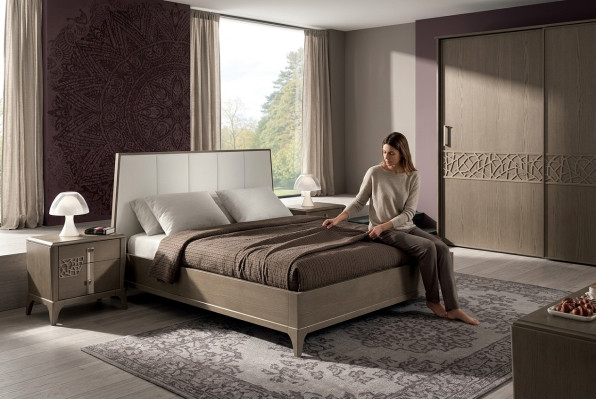 Diseño de dormitorio conjunto cama 2x mesitas de noche clásico lujo muebles