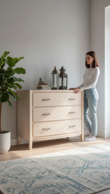 Diseño de cómoda de madera, armario con cajones beige, muebles italianos, consola.