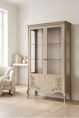 Vitrina de madera de lujo. Aparador clásico de diseño de muebles italianos en color beige.