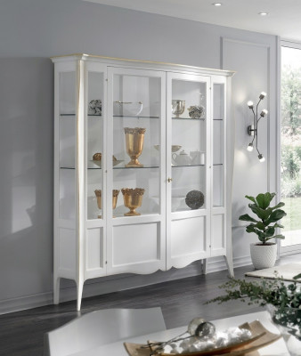 Vitrina de lujo italiana para sala de estar, mueble clásico de madera en estilo italiano.