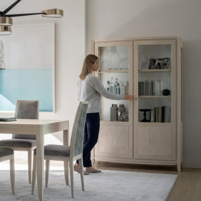Vitrina de madera para la sala de estar, muebles de vidrio, armario beige, aparador nuevo.