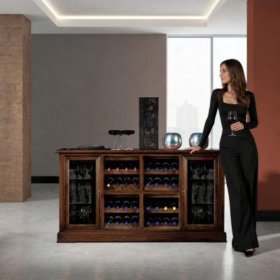 Bar en casa, mueble bar, mesa, estante, armario de vinos, armario de vinos, vitrina de lujo.