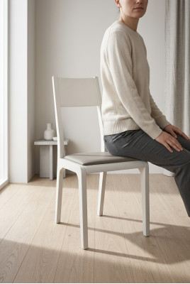 Silla de comedor silla de cocina silla de sala de estar con patas de madera.