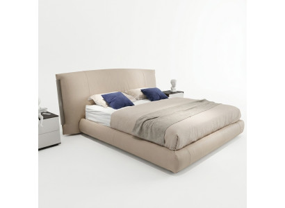 Cama doble moderna beige, cama de diseñador, muebles de dormitorio, estructura de madera.