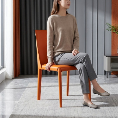 Silla de cuero sintético naranja Muebles de comedor Sillas modernas Estructura de madera Nueva