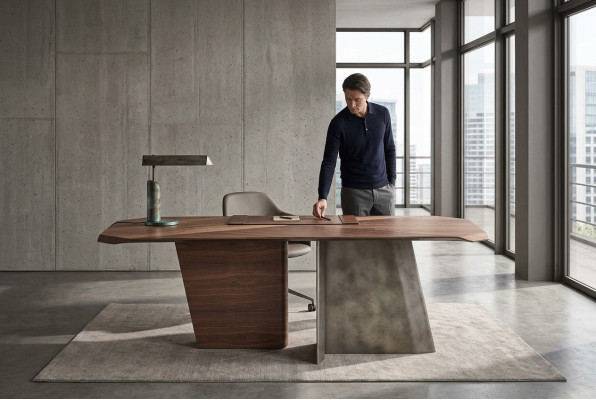 Mesa de comedor de diseñador marrón de lujo, mesa de madera de alta calidad para el comedor.