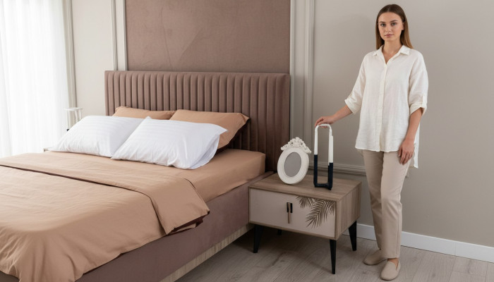 Mesa de noche beige Diseñador Mobiliario de dormitorio de lujo Tablas de noche de madera