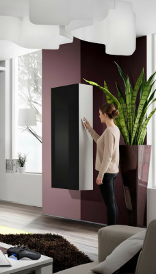 Vitrina suspendida de madera de diseño clásico para salón de lujo