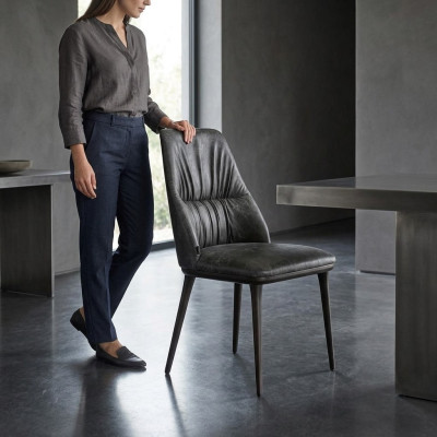 Comedor de lujo estilo moderno de diseñador, silla tapizada, nuevo mobiliario.
