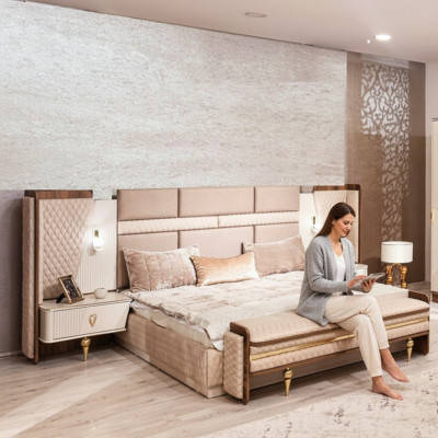 Dormitorio conjunto de lujo Diseño cama 2x mesitas de noche Moderno Mobiliario