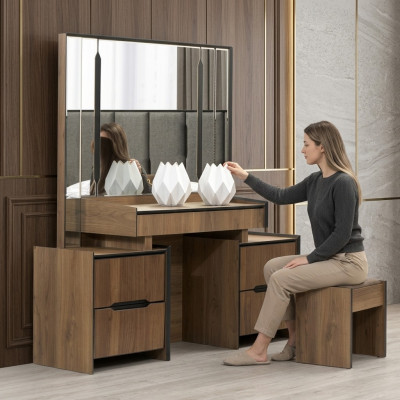 Elegante tocador con espejo, muebles de lujo en el dormitorio, nuevo.