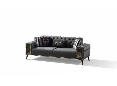 Chesterfield Tres plazas en negro y dorado, mueble de lujo para la sala de estar.