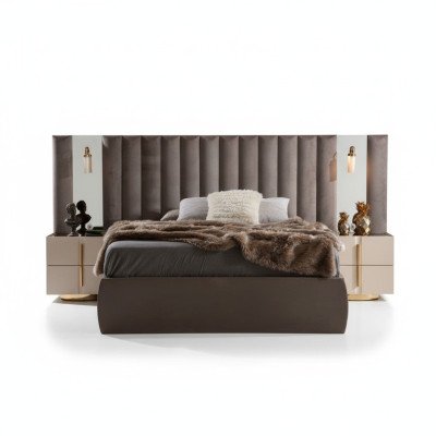 Juego de dormitorio marrón con cama doble de diseñador, 2 mesitas de noche blancas, 3 piezas.