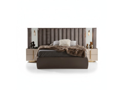 Juego de dormitorio marrón con cama doble de diseñador, 2 mesitas de noche blancas, 3 piezas.