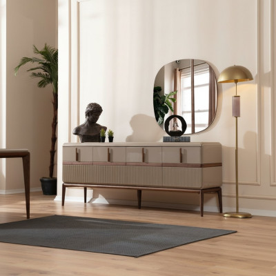 Muebles de comedor beige de lujo de madera aparador de cristal con espejo de 4 puertas en un conjunto de 2 piezas.