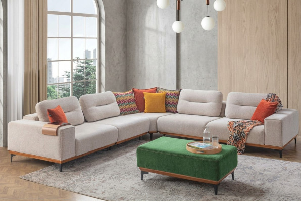Designer Living Room Set consta de un sofá de esquina en forma de L de 2 piezas y un taburete.