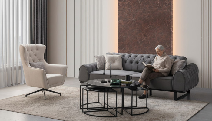 Sofá de tres plazas Chesterfield gris, silla blanca de lujo con cojines, juego de 2 piezas.